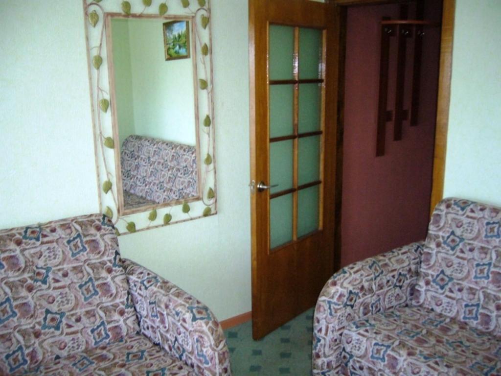 Hotel Profspilkovyi Lutsʼk Extérieur photo