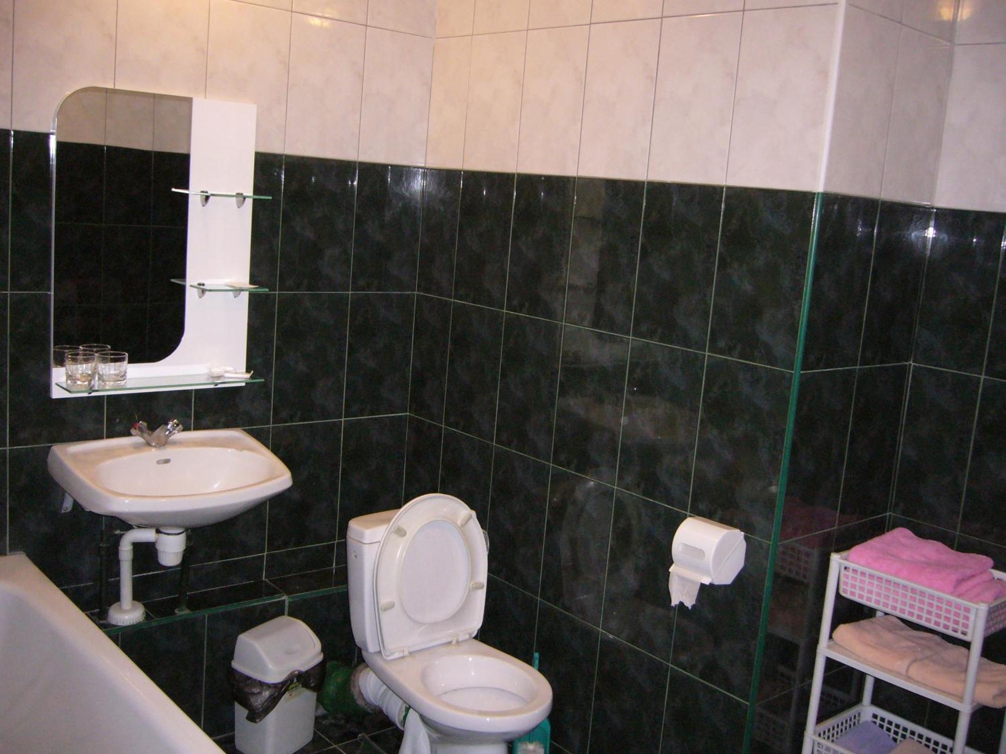 Hotel Profspilkovyi Lutsʼk Extérieur photo